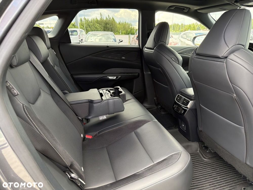 Lexus RX - 10