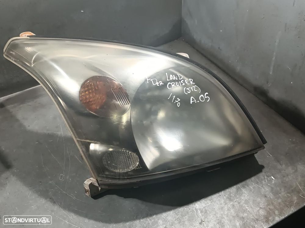 FAROL DIREITO TOYOTA LAND CRUISER J12 - 1