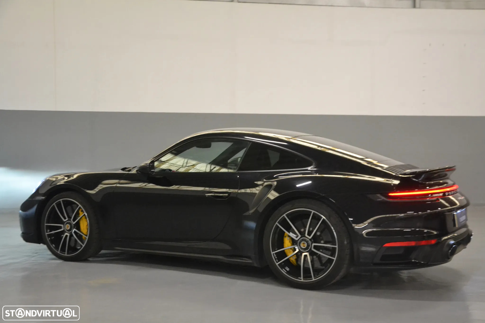 Porsche 911 (992) Turbo S PDK - 10