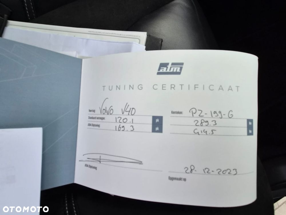 Volvo V40 D2 Kinetic - 14