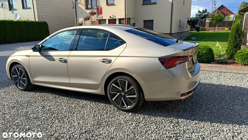 Skoda Octavia 1.5 TSI mHEV Sportline DSG - 5