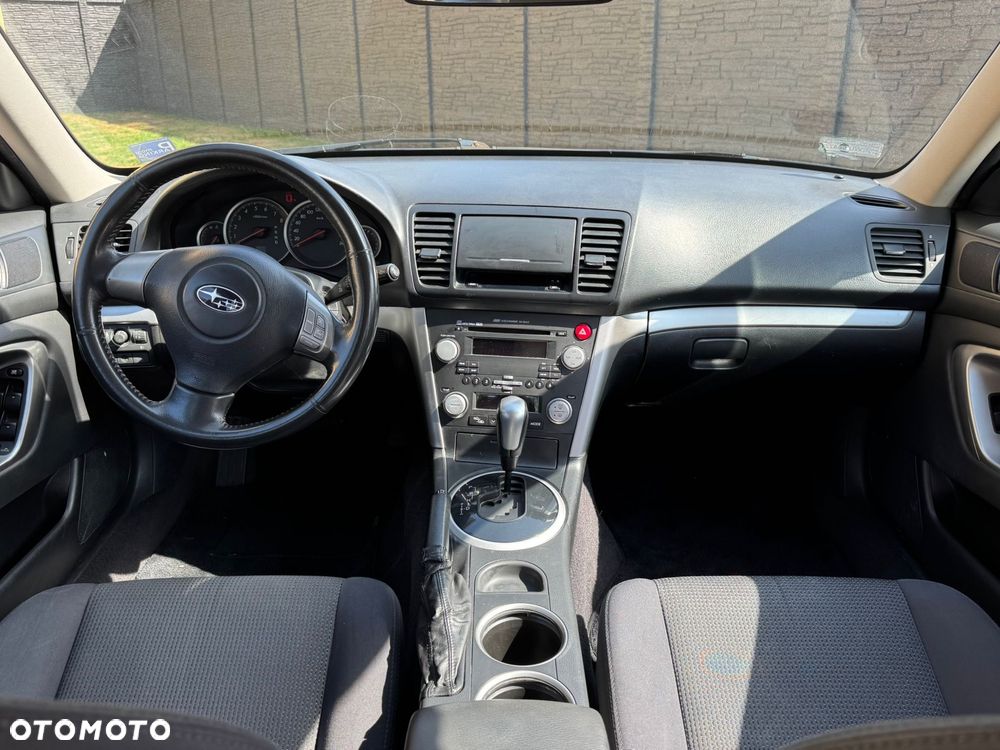 Subaru Legacy - 6