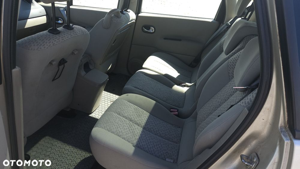 Renault Scenic - 6