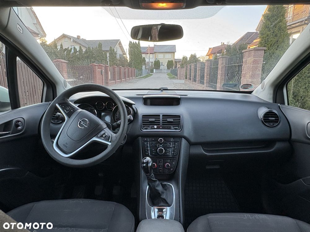 Opel Meriva - 8