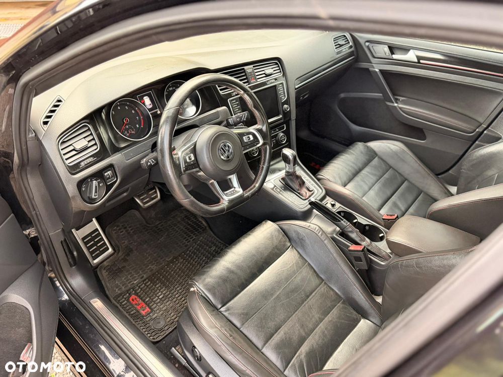 Volkswagen Golf GTI Performance BlueMotion Technology DSG - 17