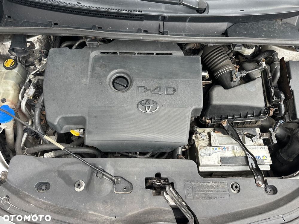 Toyota Verso 2.0 D-4D Premium - 9