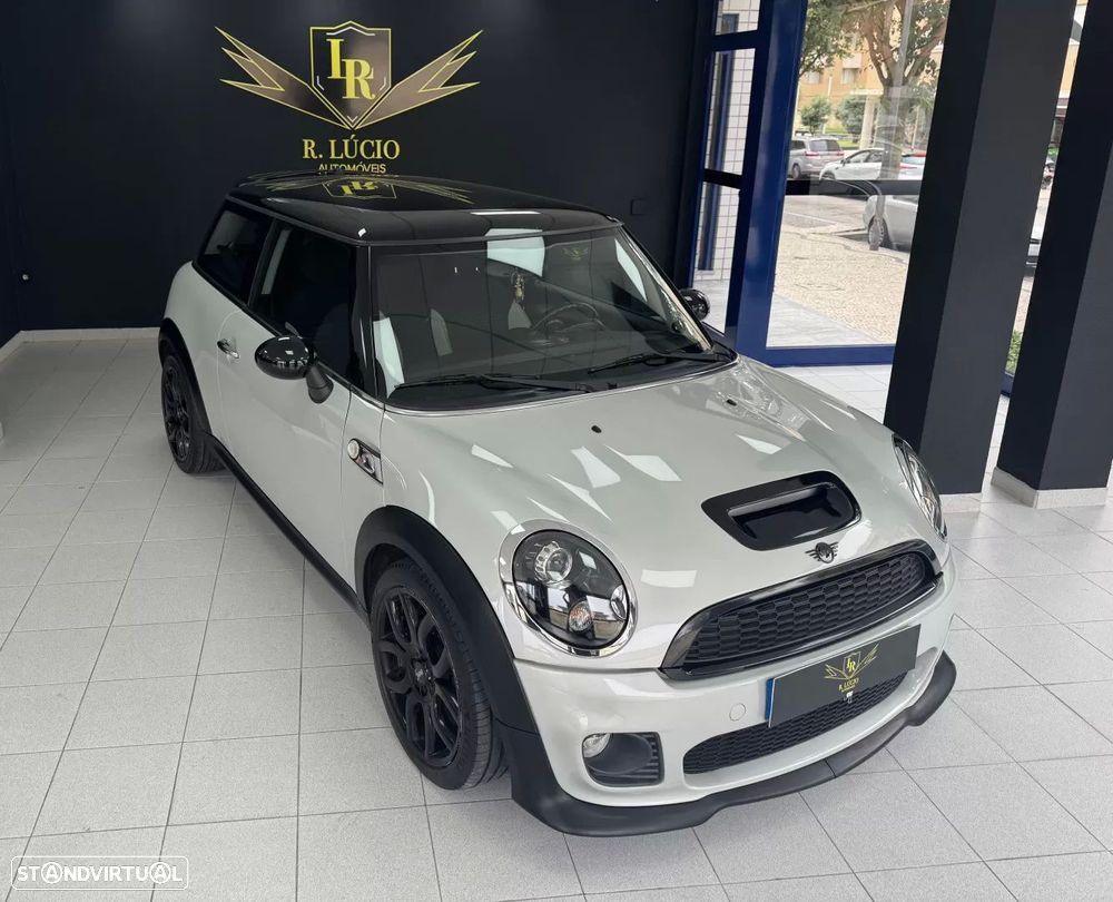 MINI 3 Portas Cooper D - 4