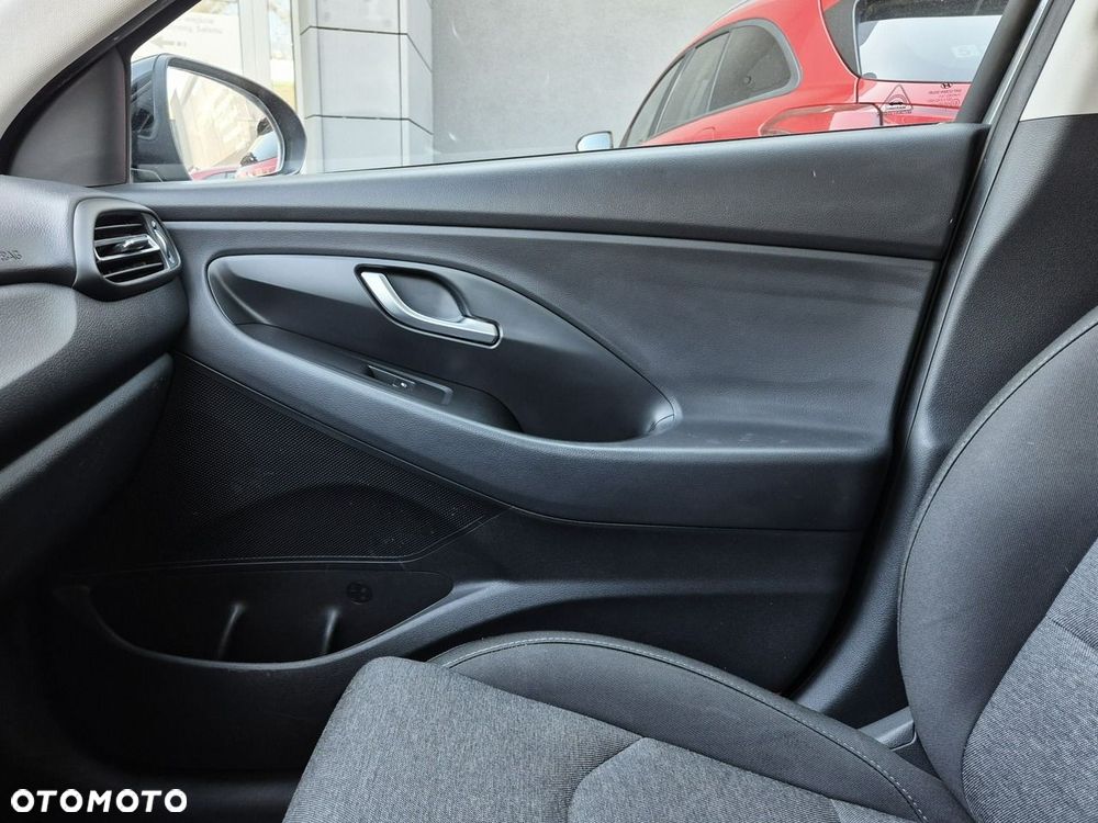 Hyundai i30 1.5 T-GDI 48V Smart - 35