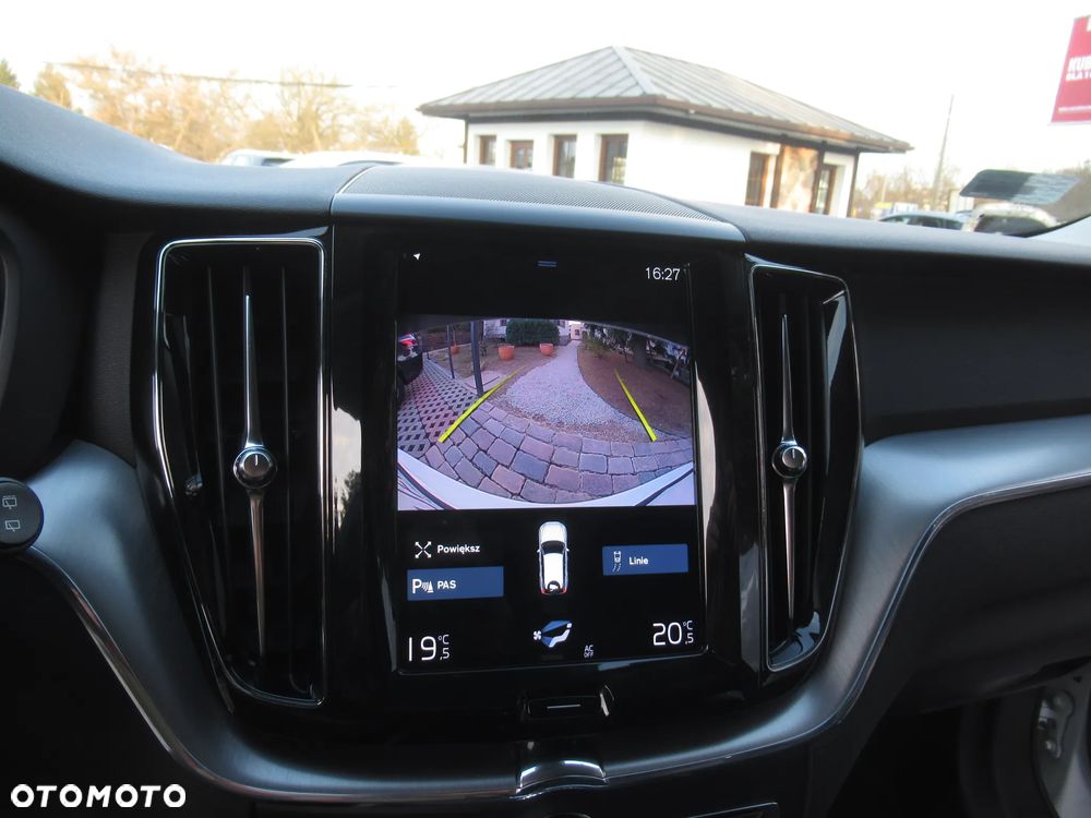 Volvo XC 60 T4 Momentum Pro - 18