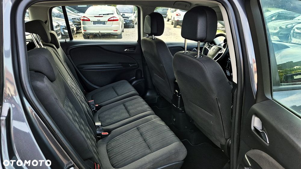 Opel Zafira Tourer 1.4 Turbo Business Edition - 33