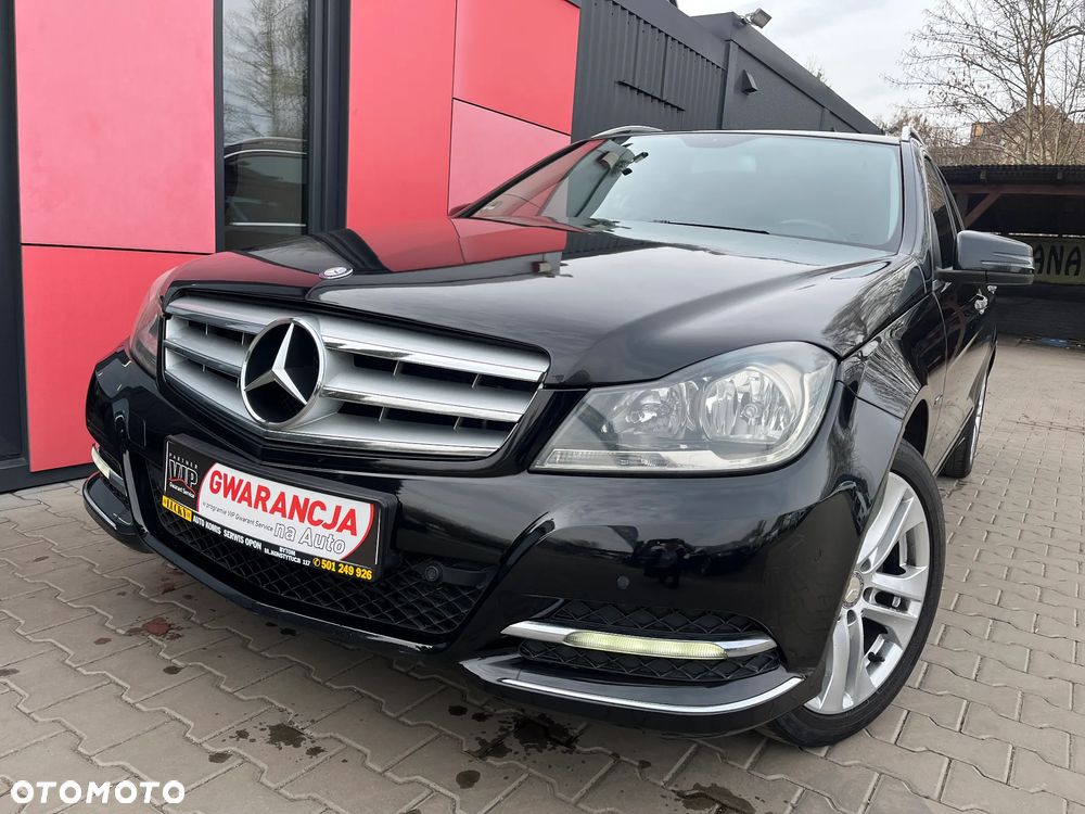 Mercedes-Benz Klasa C 250 (BlueEFFICIENCY) 7G-TRONIC Avantgarde - 4