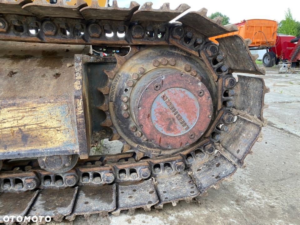 Liebherr R924 - 12
