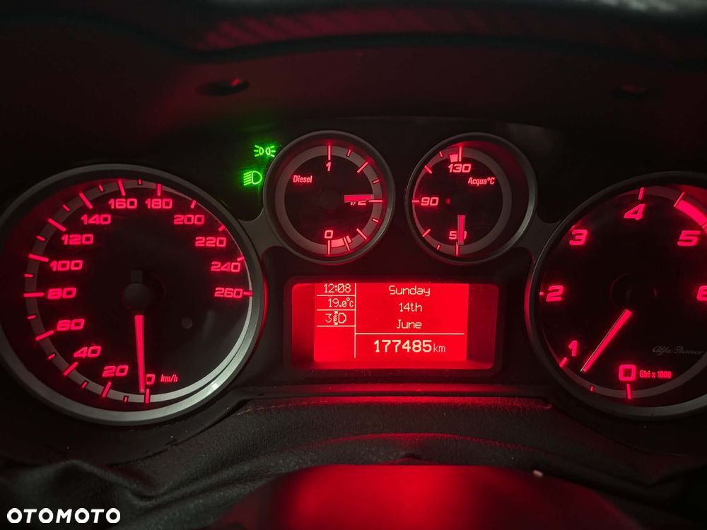 Alfa Romeo Mito - 8