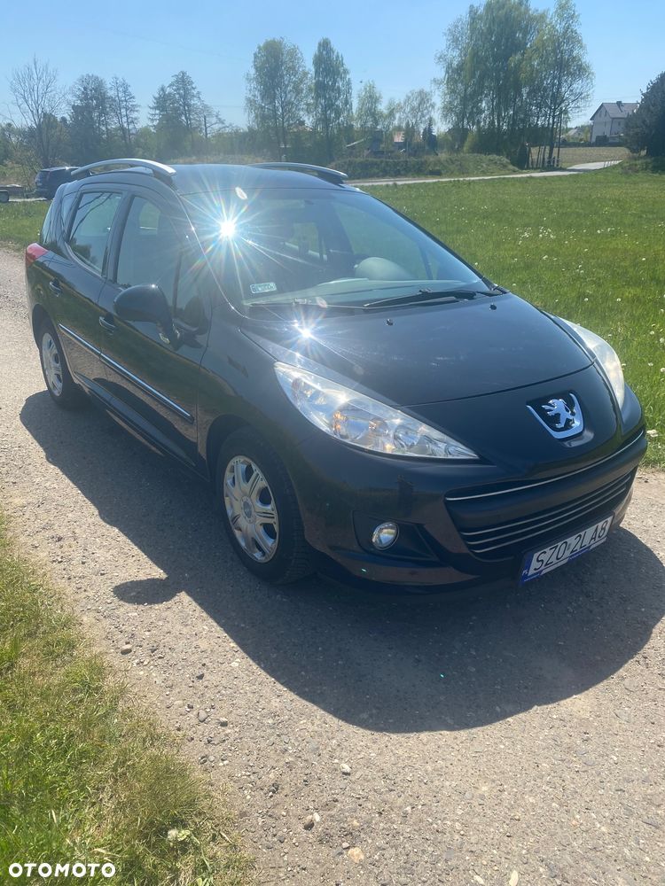 Peugeot 207 - 12