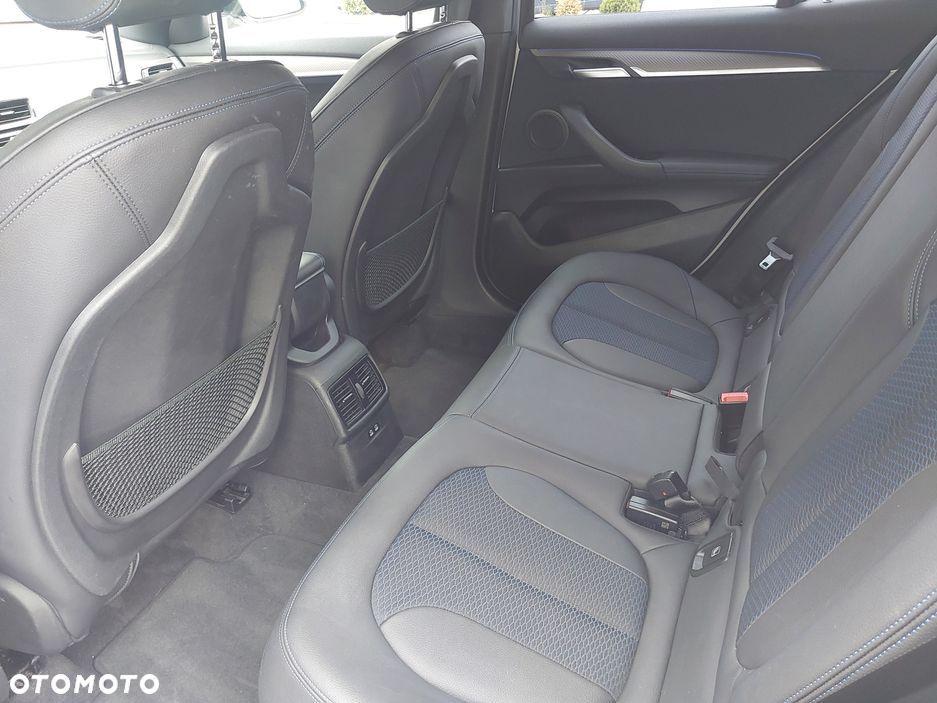 BMW X2 sDrive18i GPF Advantage - 20