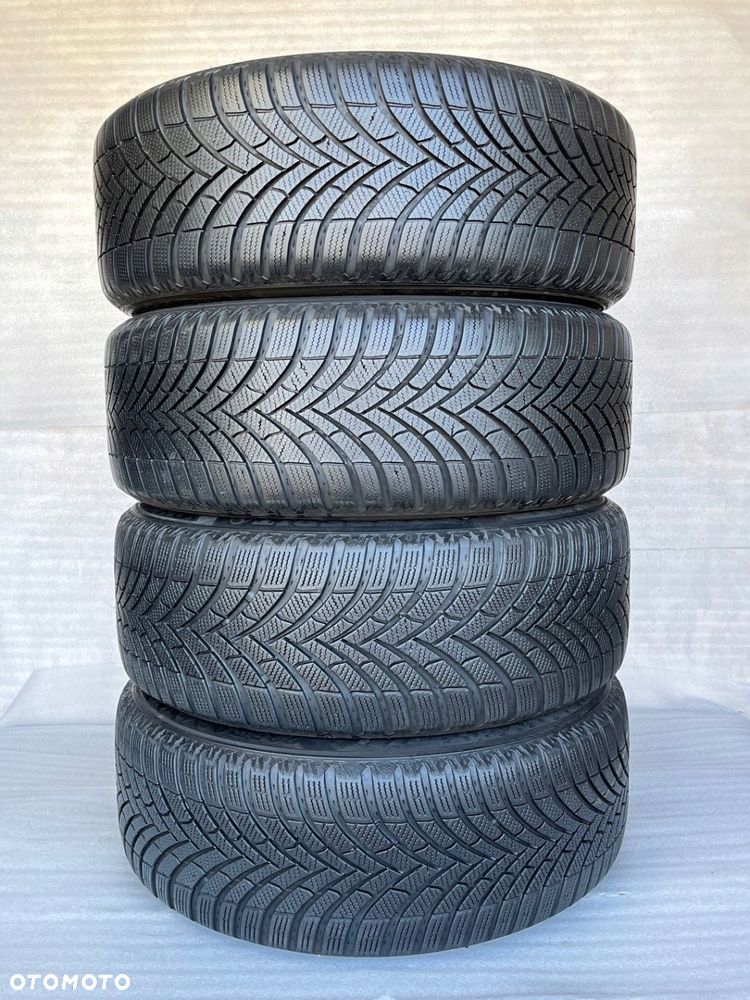 OPONY ZIMOWE 235/50/19 Semperit Speed Grip5 235/50R19 - 1