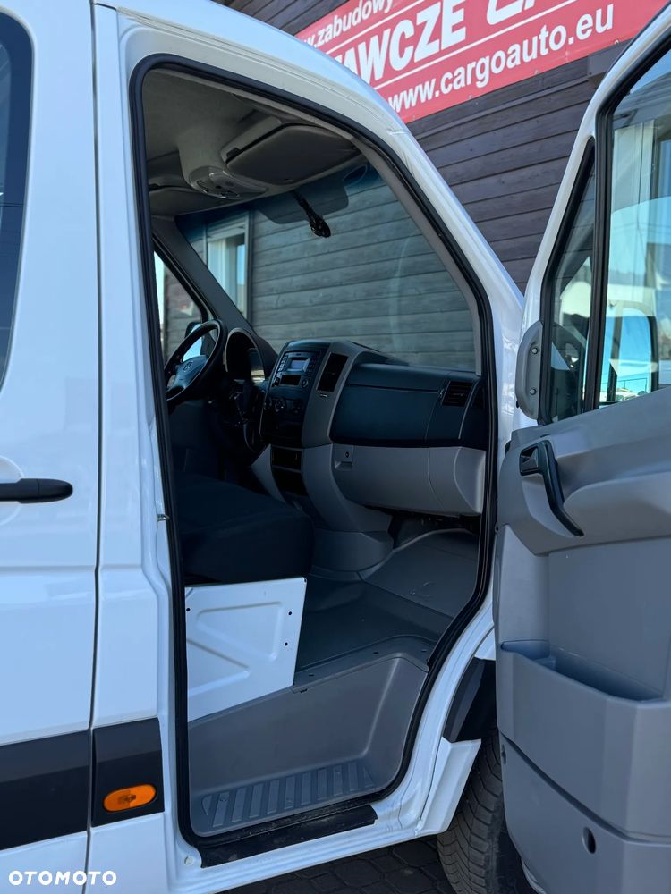 Mercedes-Benz Sprinter - 17