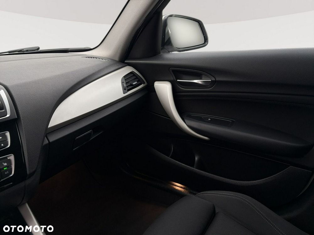 BMW Seria 1 - 23
