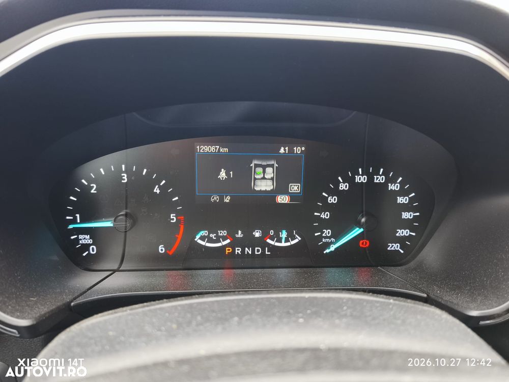 Ford Kuga - 10