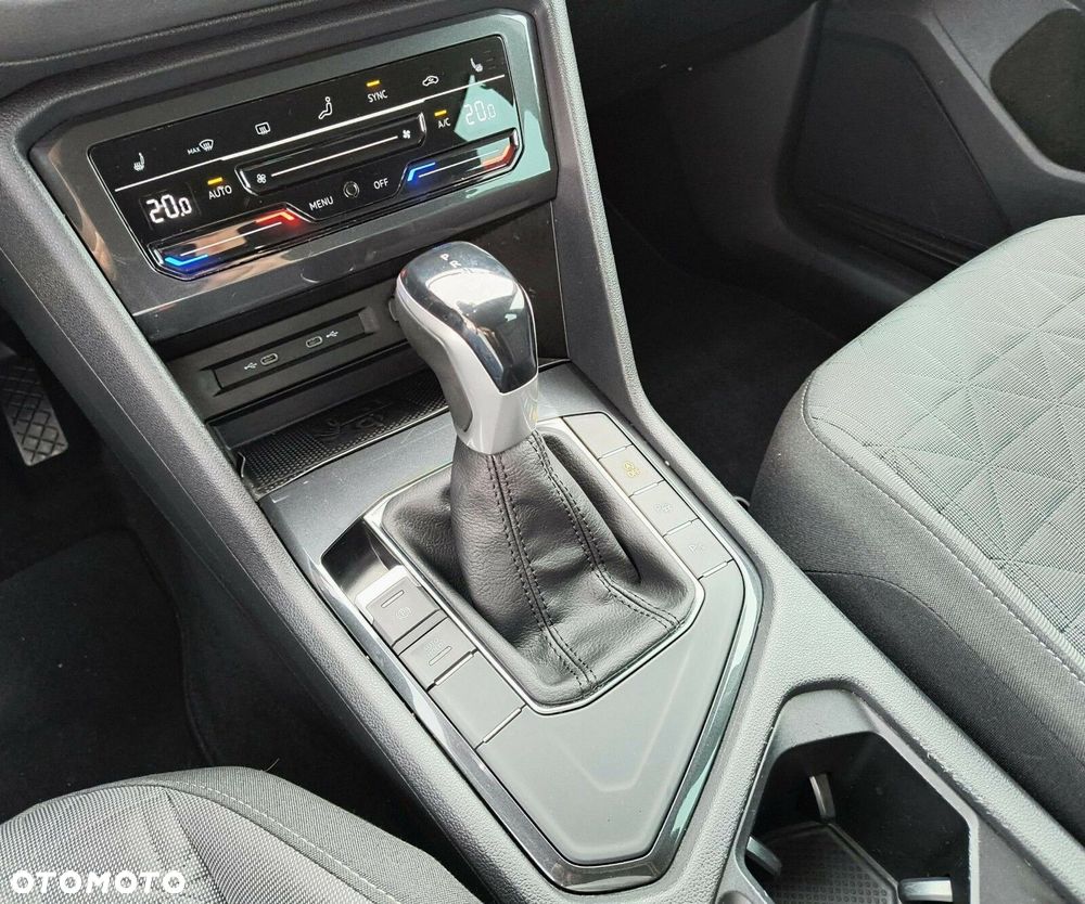 Volkswagen Tiguan - 22