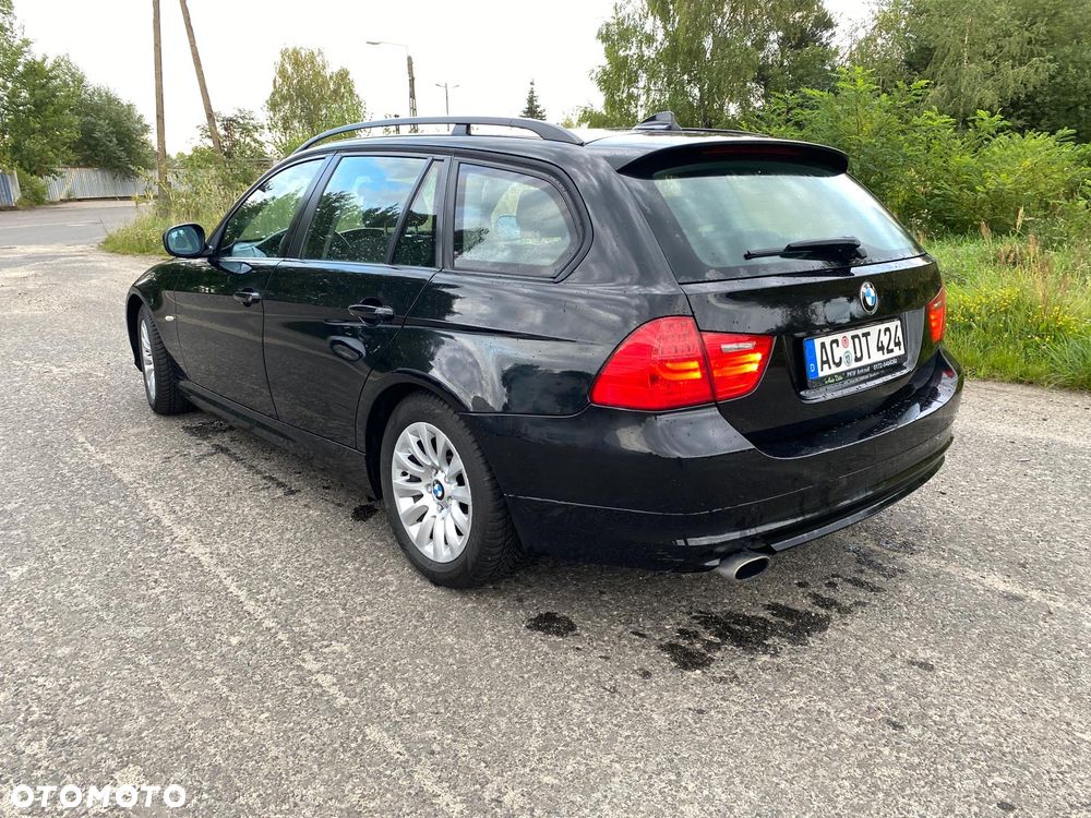 BMW Seria 3 320d - 4