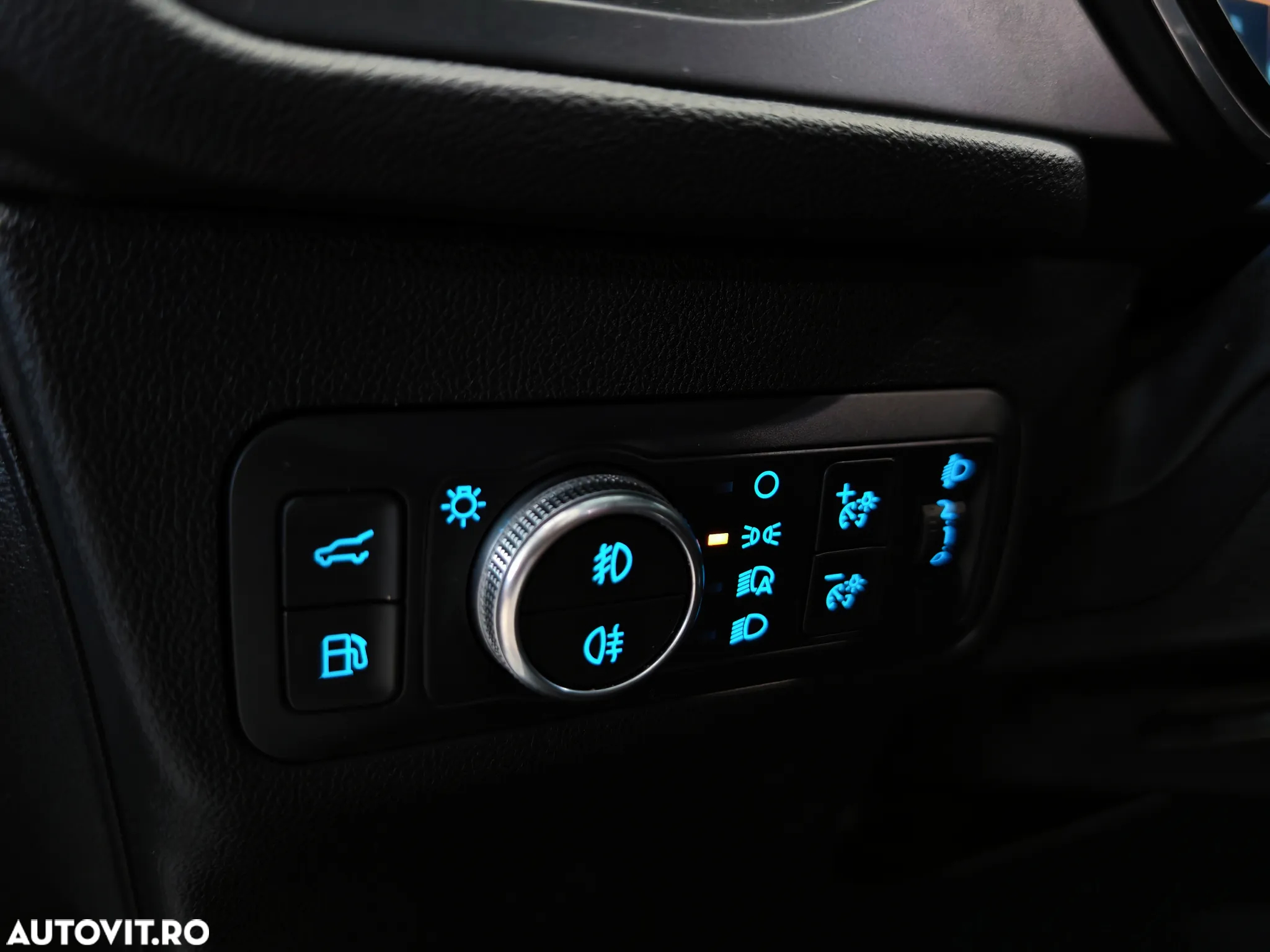 Ford Kuga 2.5 Duratec PHEV Titanium X - 26