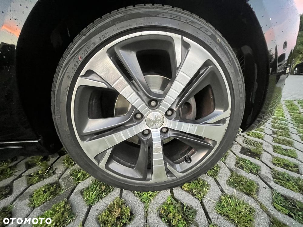 Peugeot 308 1.2 PureTech GPF GT Pack S&S - 16