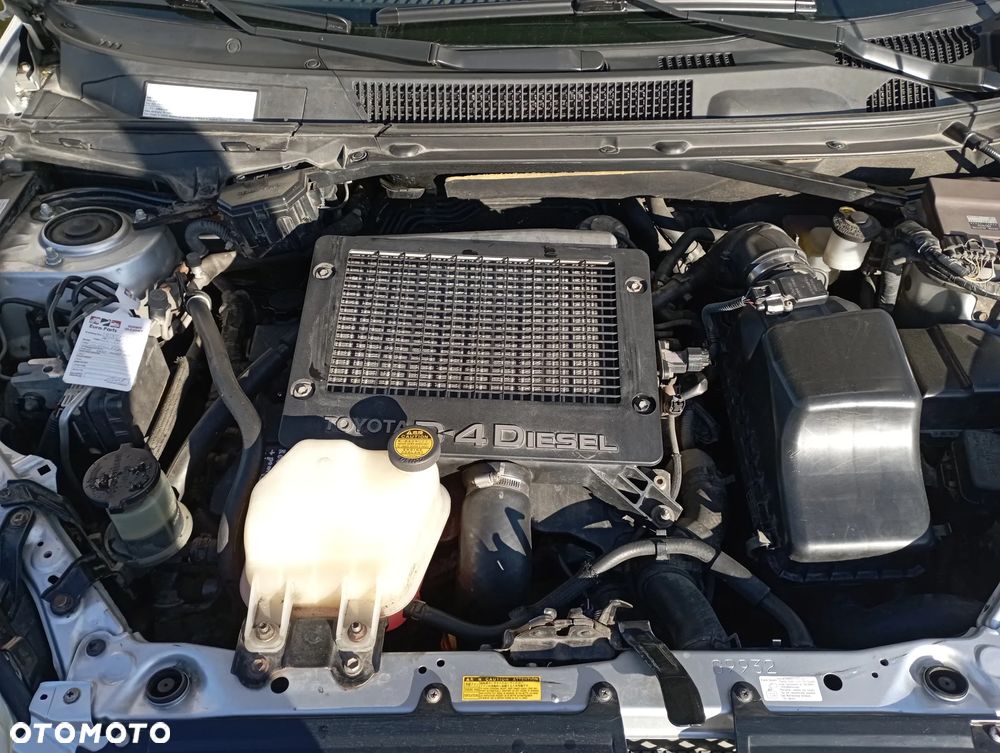 Toyota RAV4 2.0 D-4D Sol - 19