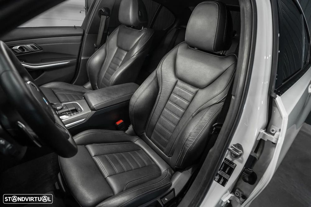 BMW 330 i Aut. M Sport - 21