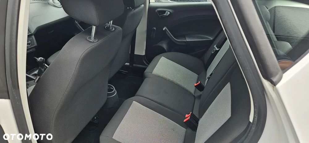 Seat Ibiza 1.2 TSI CONNECT - 27