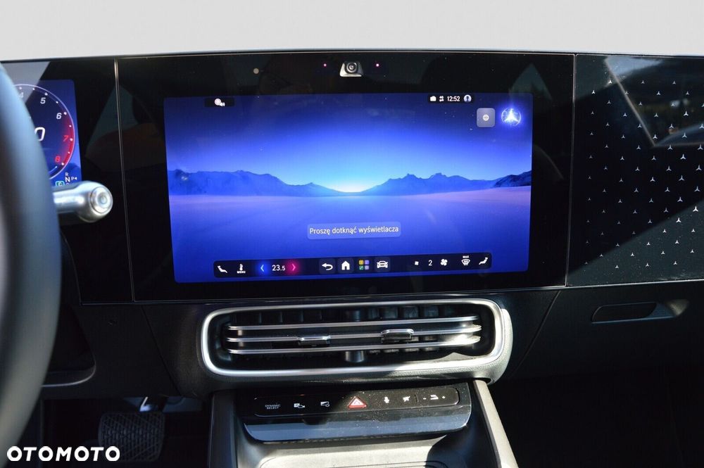 Mercedes-Benz CLA - 17
