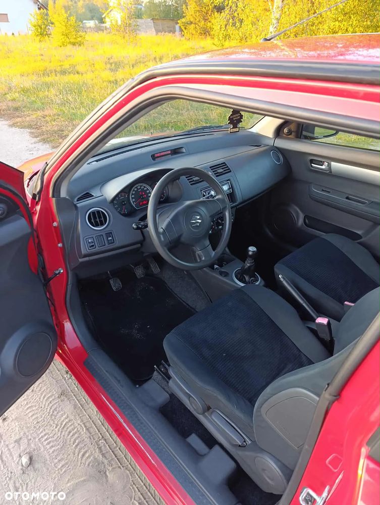 Suzuki Swift - 13