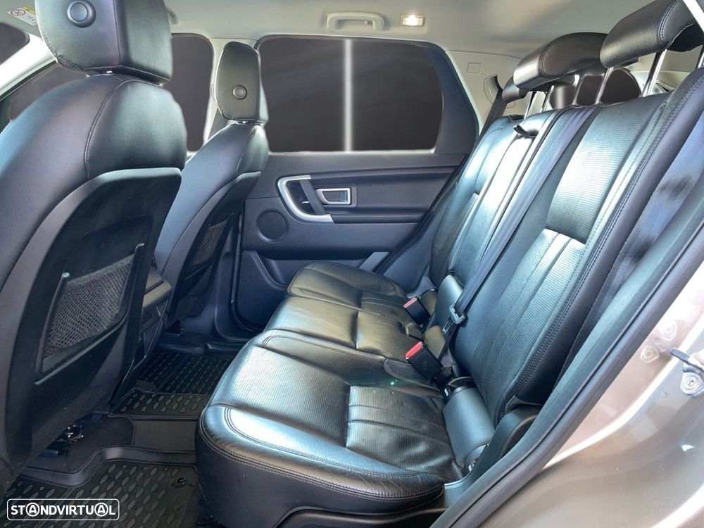 Land Rover Discovery Sport 2.0 TD4 HSE Luxury 7L Auto - 21