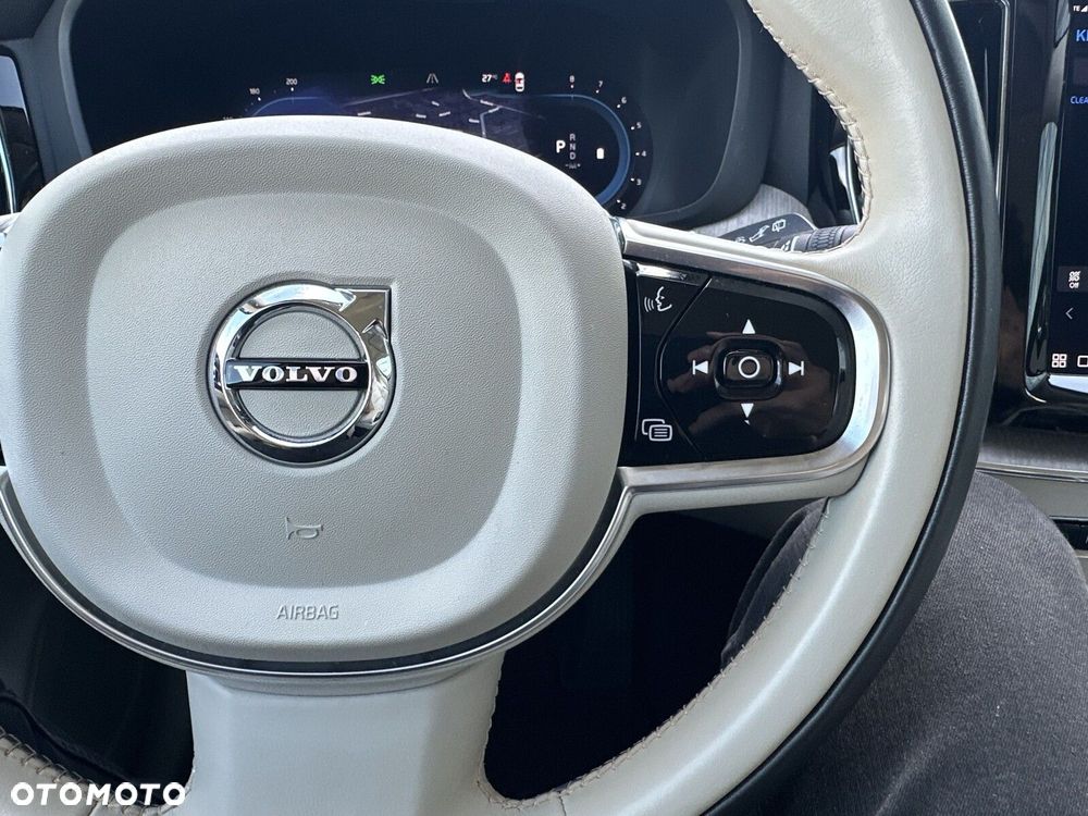 Volvo XC 60 B4 B Plus Bright - 21