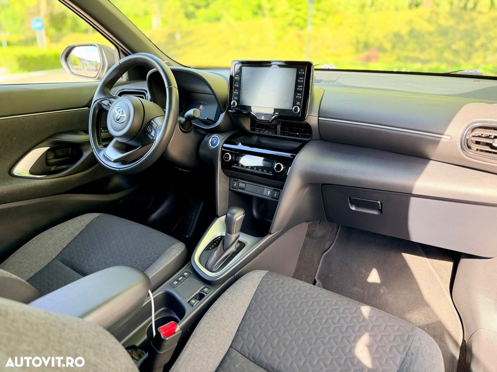 Toyota Yaris Cross - 11