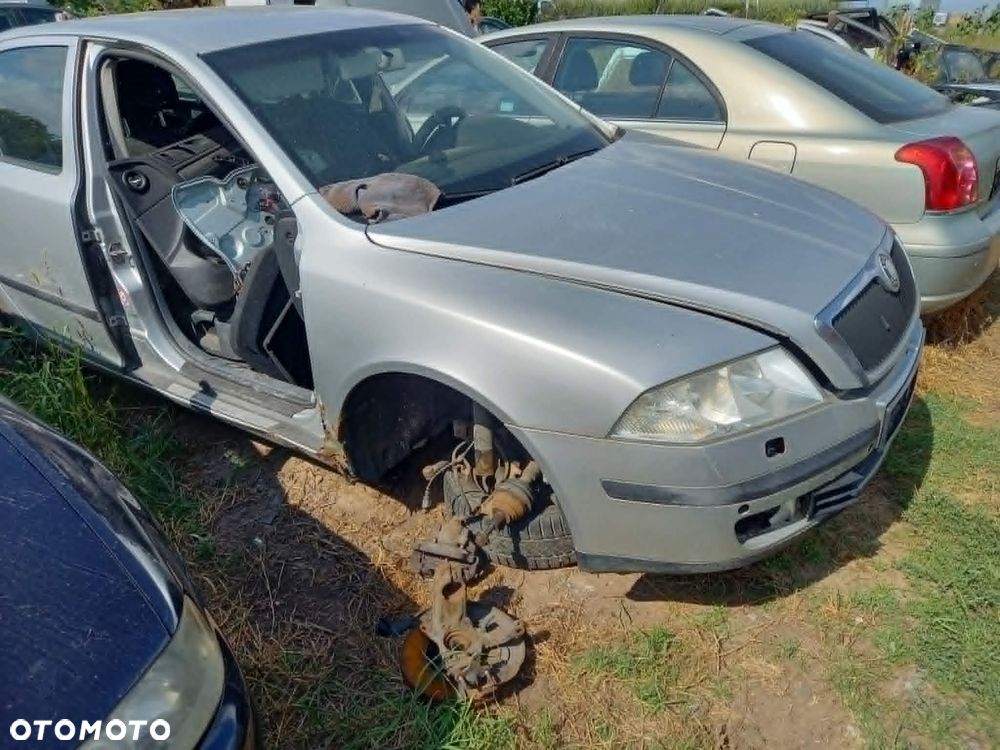 części do  Skoda Octavia II 5-drzwi 2.0 tdi maska klapa zderzak silnik skrzynia - 5