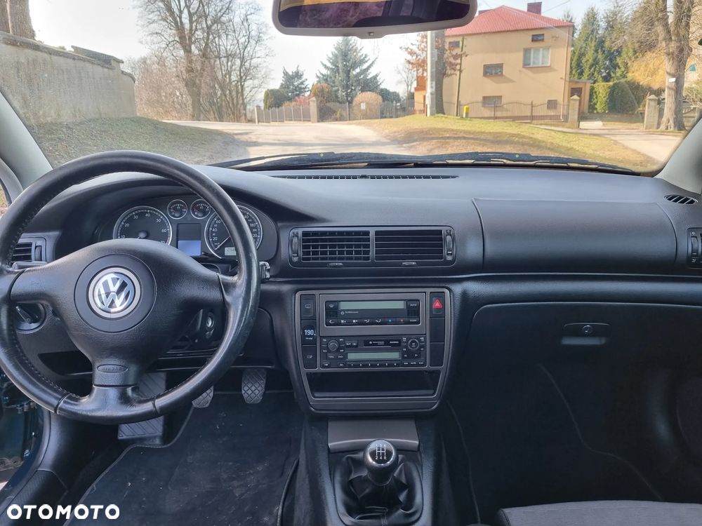 Volkswagen Passat 1.8 5V Turbo Trendline - 5