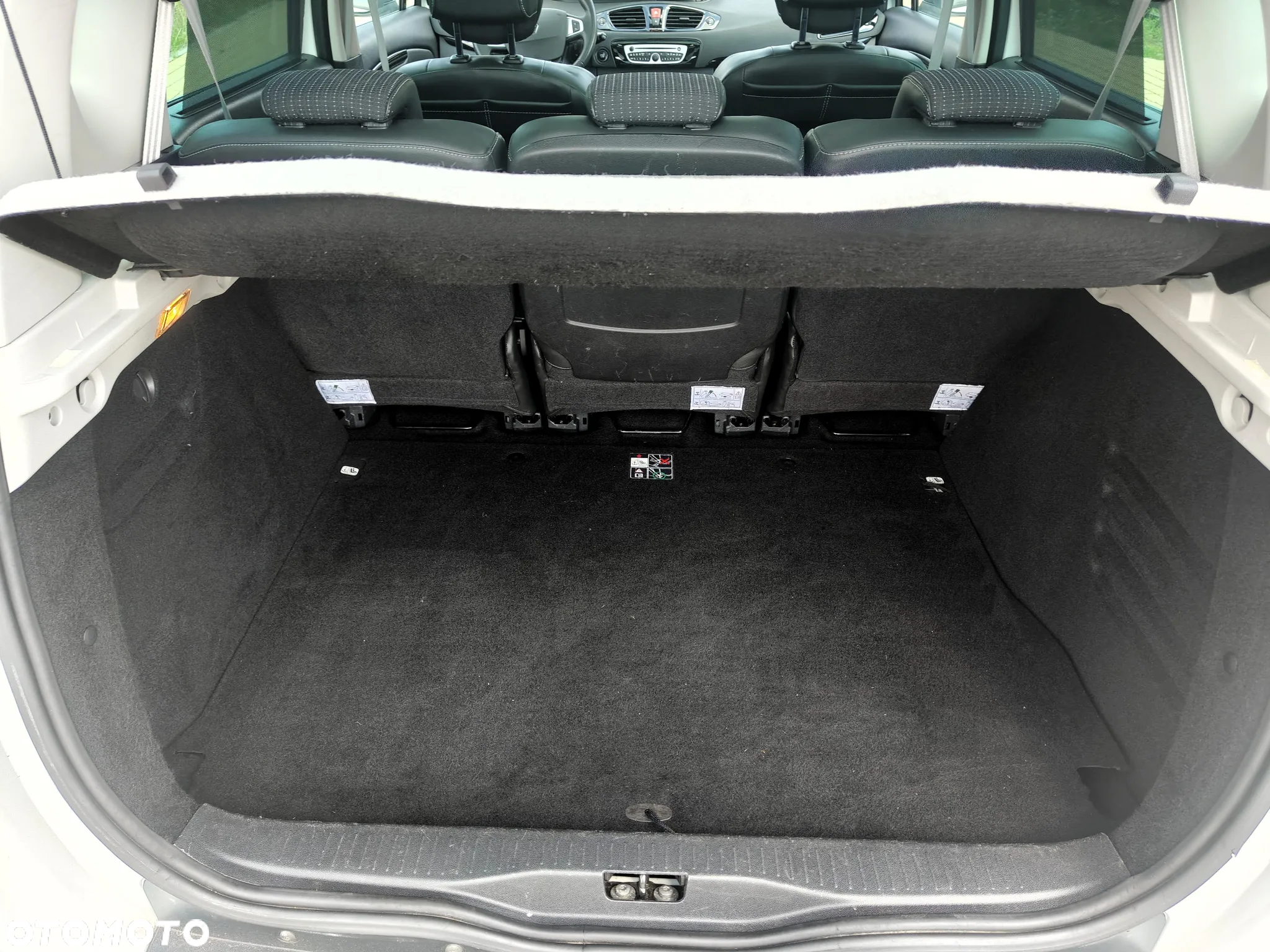 Renault Scenic TCe 130 Bose Edition - 21