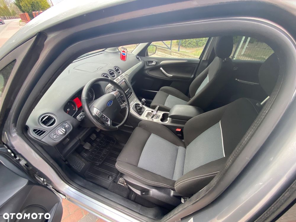 Ford S-Max 2.0 TDCi DPF Trend - 13