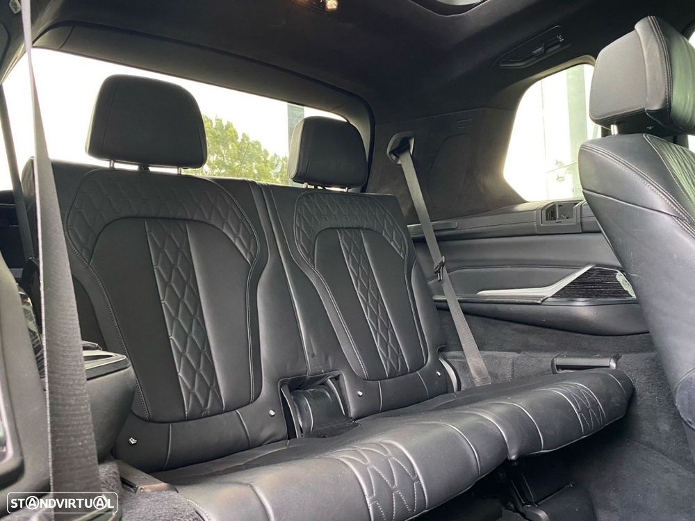 BMW X7 M50d - 25
