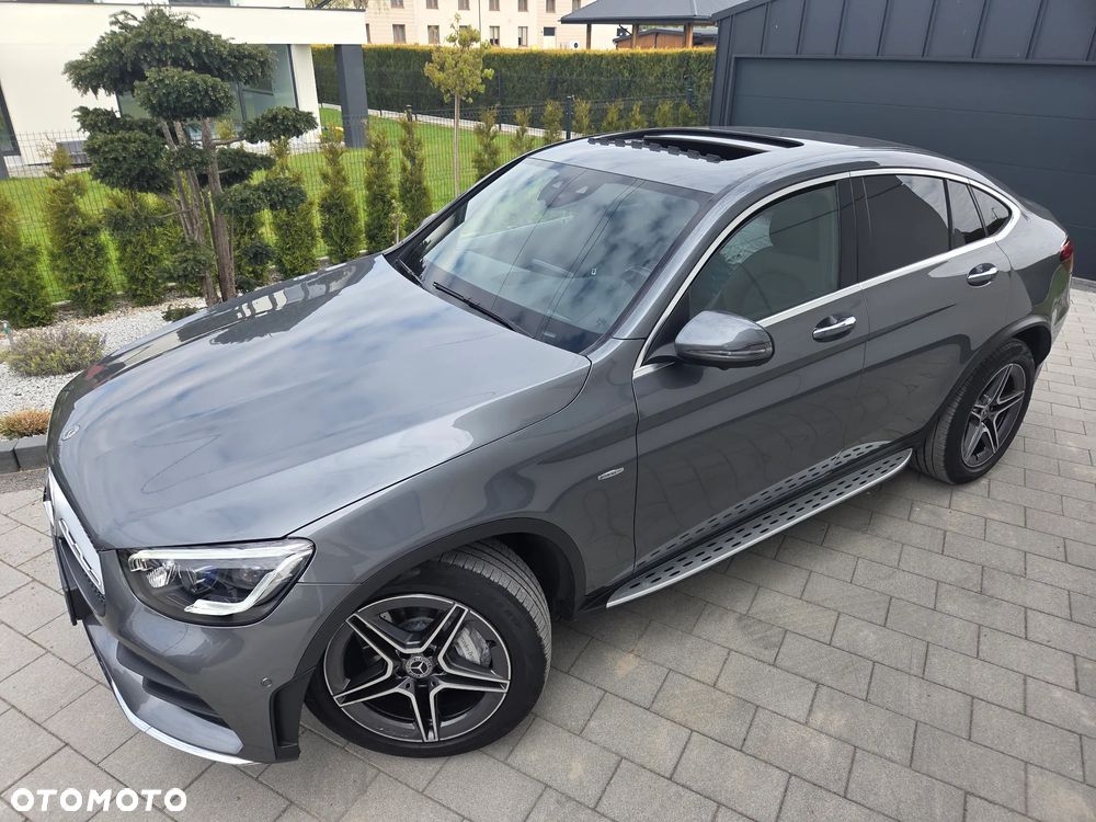 Mercedes-Benz GLC 200 4Matic 9G-TRONIC AMG Line Plus - 8