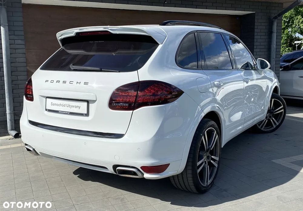 Porsche Cayenne Diesel Platinum Edition - 12