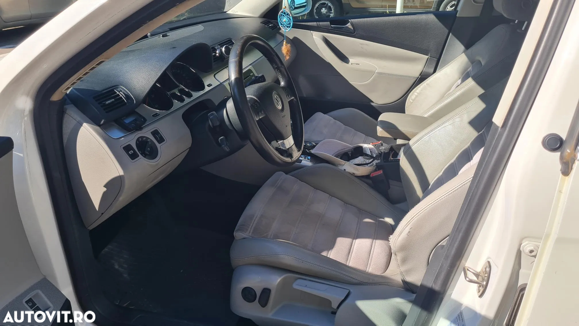 Volkswagen Passat 2.0TDI Highline DPF DSG - 12