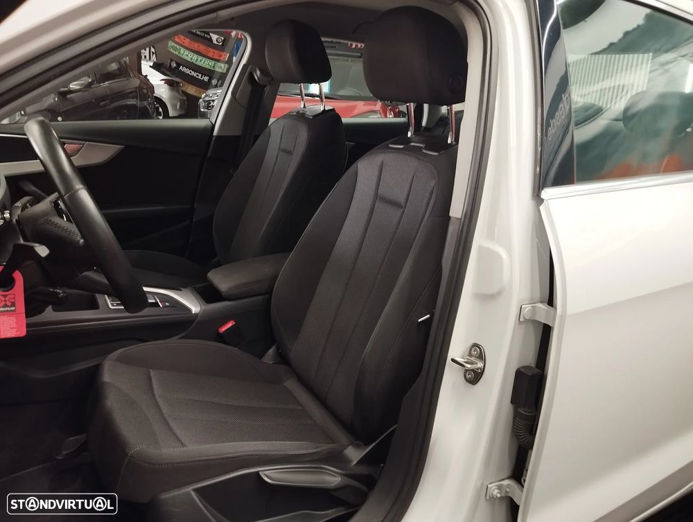 Audi A4 35 TDI Advanced S tronic - 13