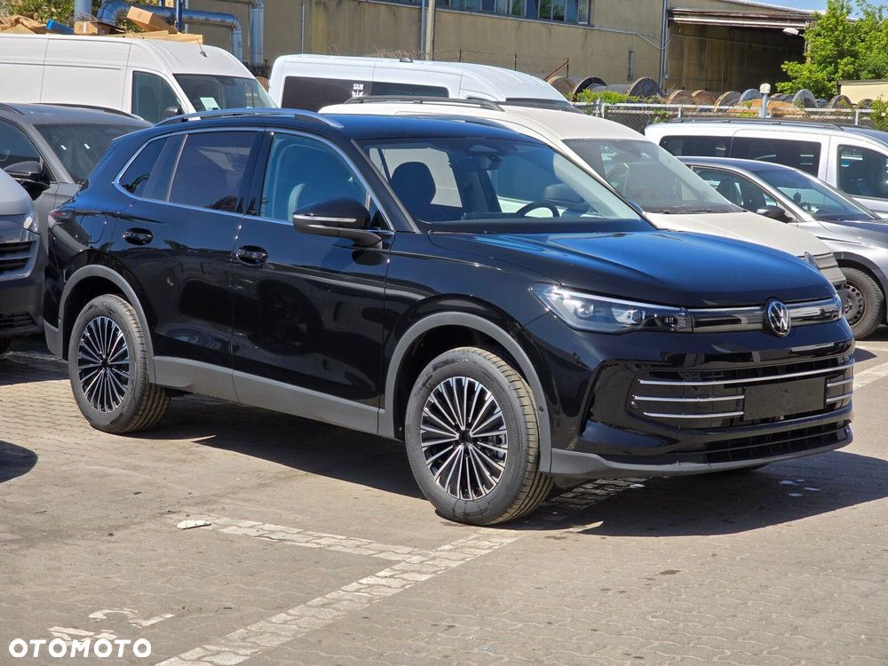 Volkswagen Tiguan - 28