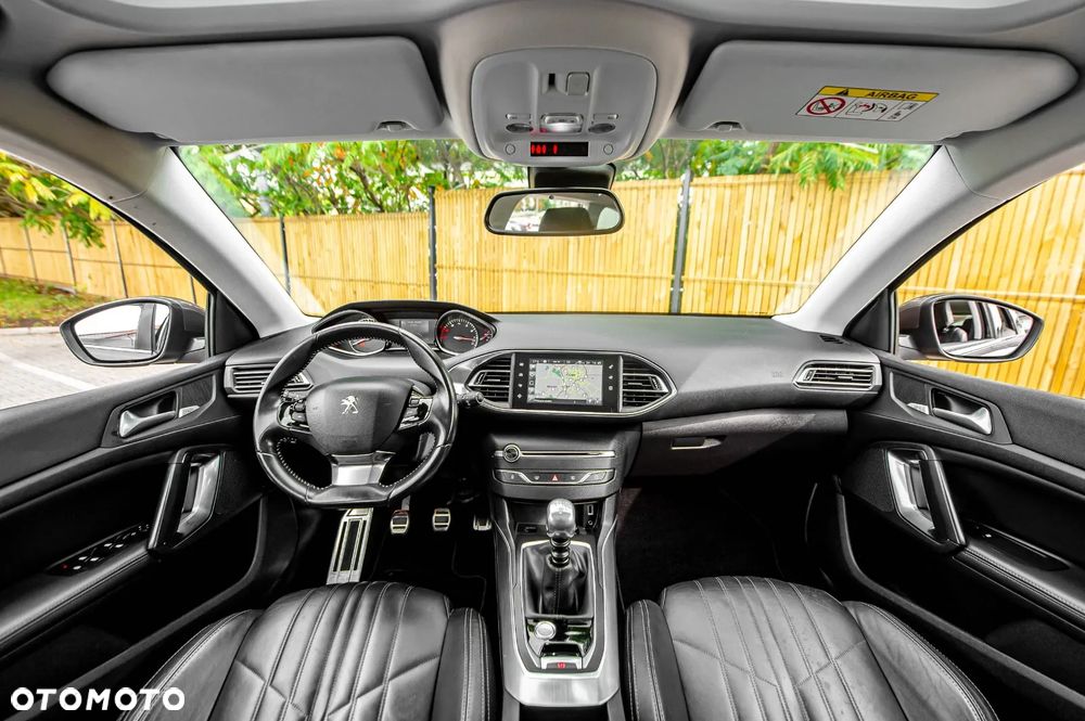 Peugeot 308 2014 photo 2