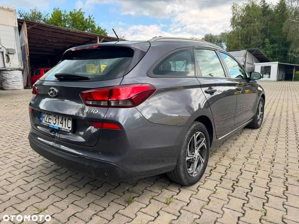 Hyundai i30 1.4 Classic + - 3