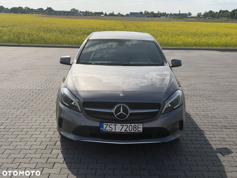Mercedes-Benz Klasa A 180 7G-DCT Urban - 2