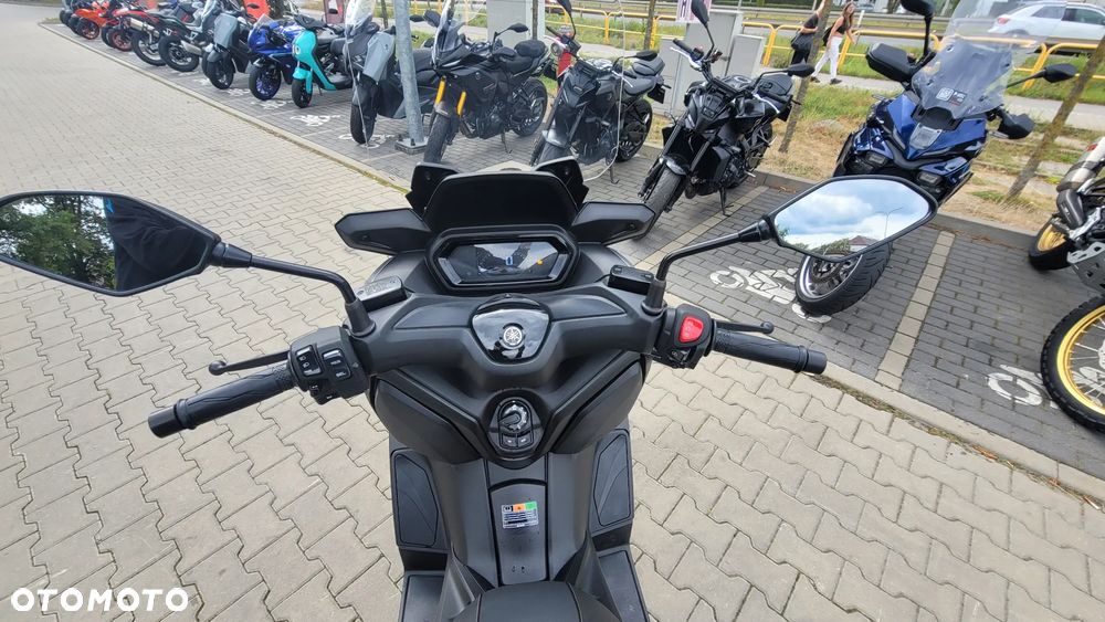 Yamaha X-max - 28