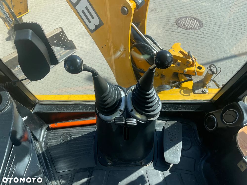 JCB 3CX ECO - 11